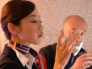 Gái gọi cao cấp trên mạng, cực kỳ dâm đãng và háo sắc, muốn được quan hệ, ngực to và mông căng, nâng mông lên để được quan hệ, xuất tinh hết cỡ...